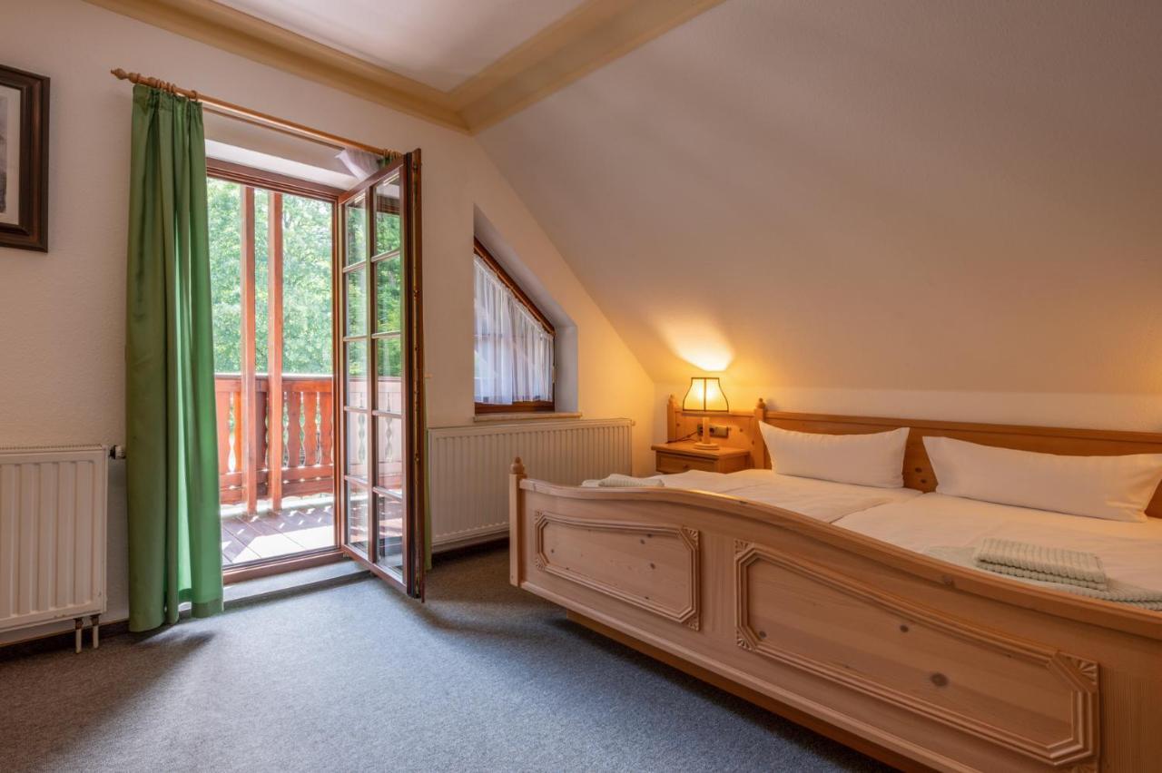 Zur Margarethenmuehle - Landgasthof Und Waldhotel Rosswein Экстерьер фото